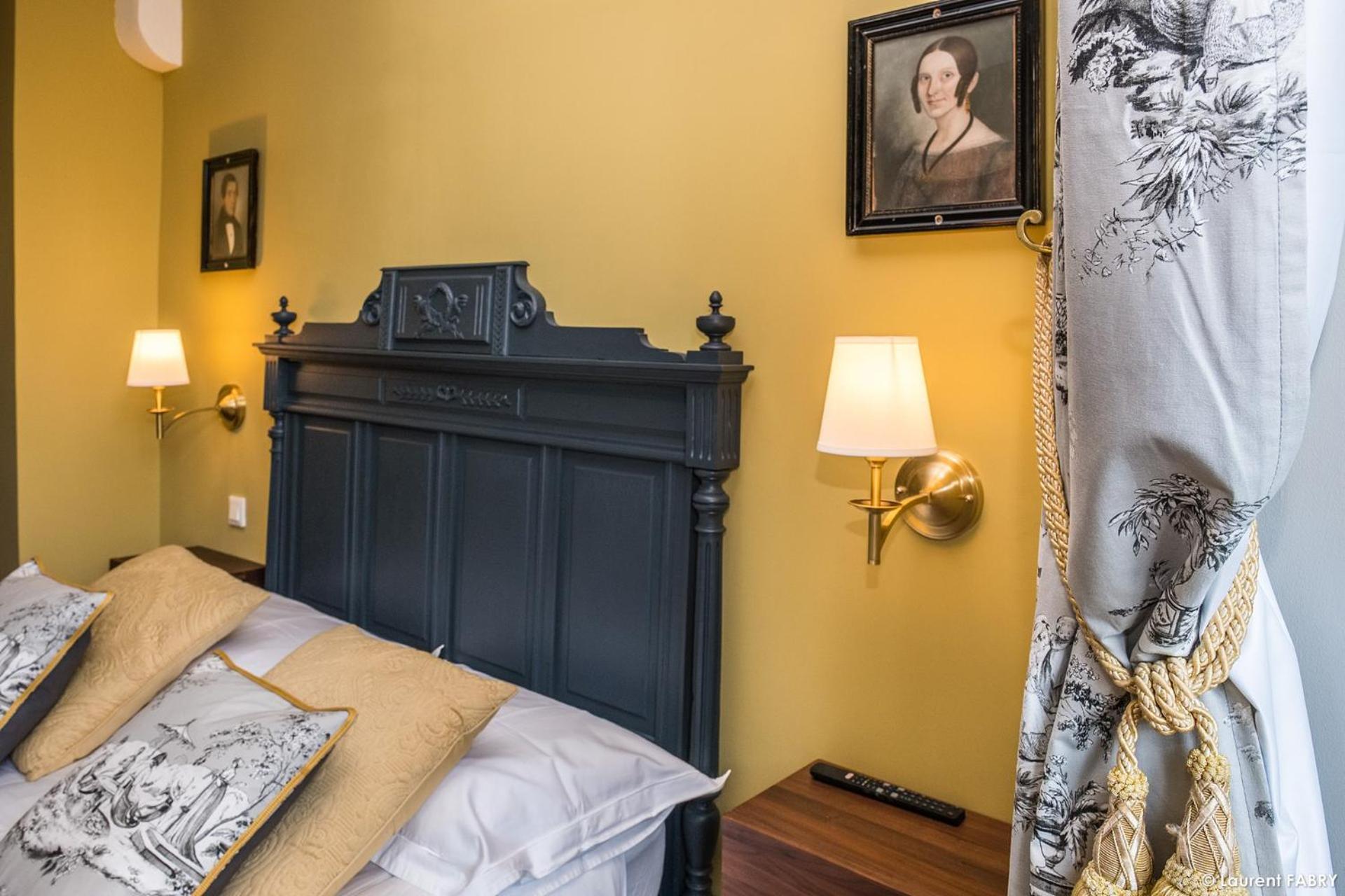 Chateau De Hotel 4*